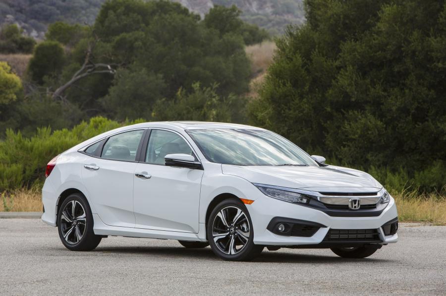  Honda Civic Touring Sedan (FC1) 2015 года  (NA) (фото 39 из 40)